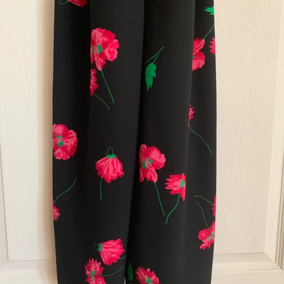 ZARA V-neck Floral jumpsuit - Picture 2 of 6